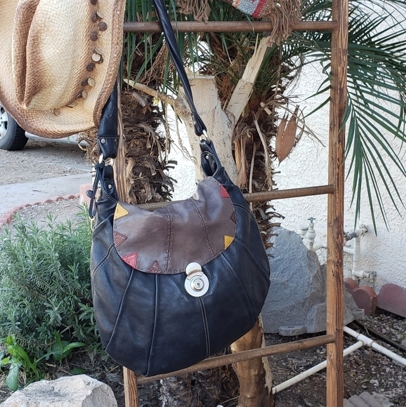 - Ellington Leather‎ Hobo Bag - Picture 2 of 10